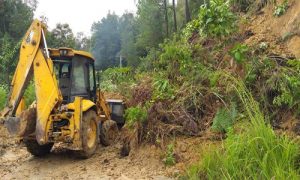 Jalan Tarutung-Sipahutar Lancar Kembali