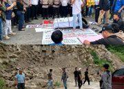 ‎Warga Demo Minta Kapolri Copot Kasat Reskrim, Praktik Judi Diduga Dikendalikan Oknum Kades Gunung Tua